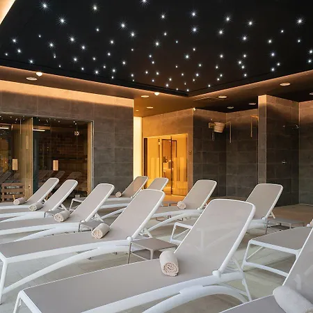Otel Gerardus 4*